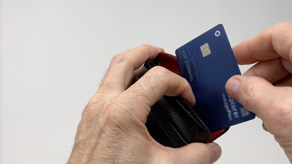 How to Use a Pod Wallet Ultra slim Leather – PodWallets.com
