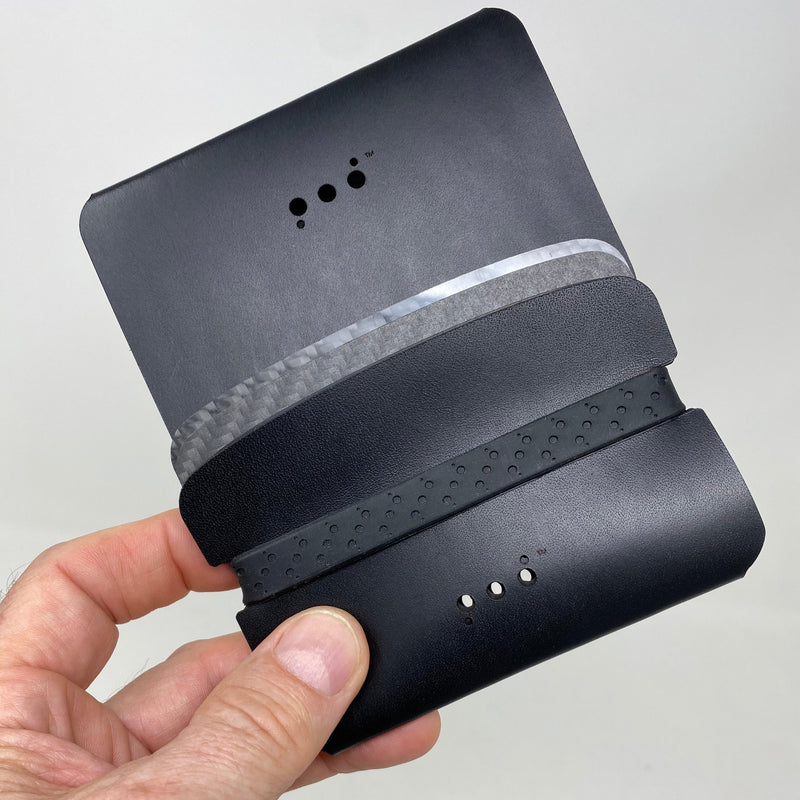 Arch™ Traveler™ - Smooth Black 2CF - PodWallets.com Kurt Jennings