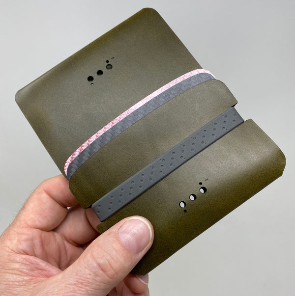 Arch™ Traveler™ - Smooth Olive 3CF - PodWallets.com Kurt Jennings