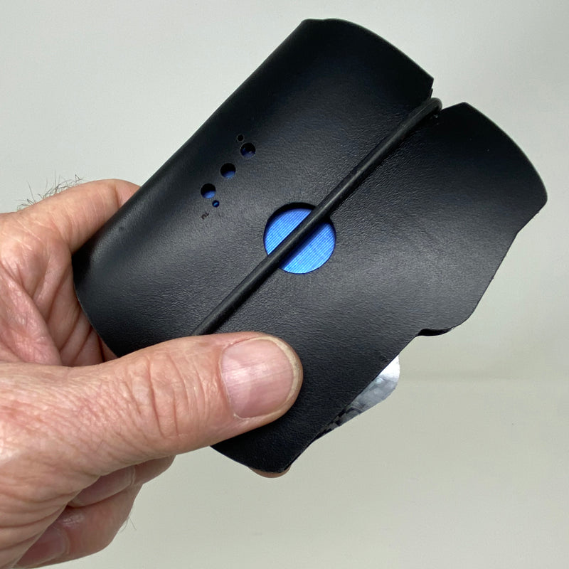 Luna™ - Black - PodWallets.com Kurt Jennings